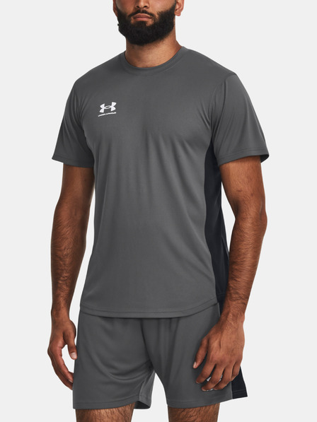 Under Armour T-shirt